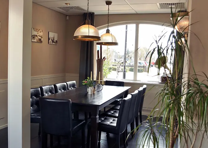 Hotel De Maasduinen 3*